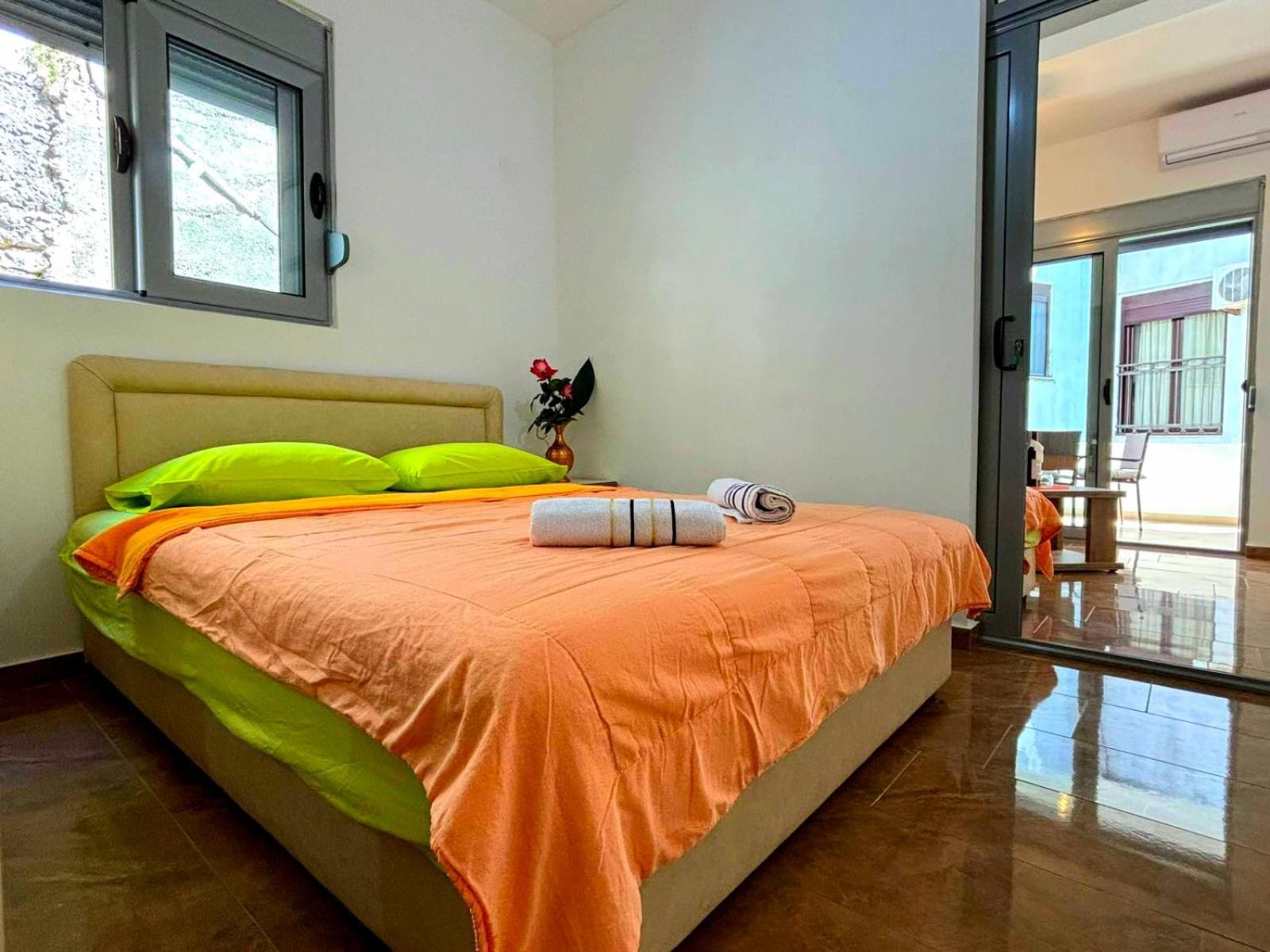 Mala Plaza Apartments Улцинь Екстер'єр фото