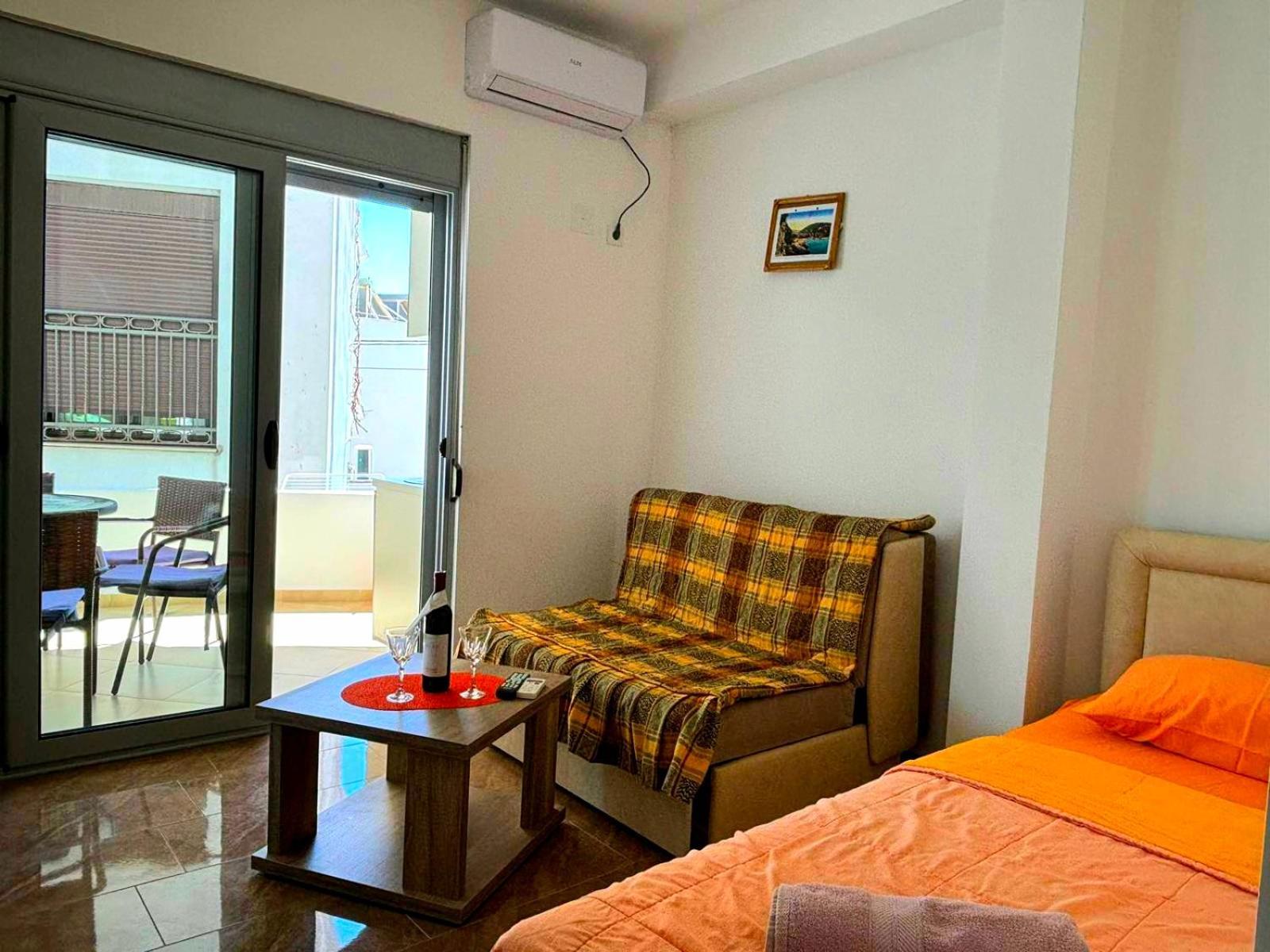 Mala Plaza Apartments Улцинь Екстер'єр фото