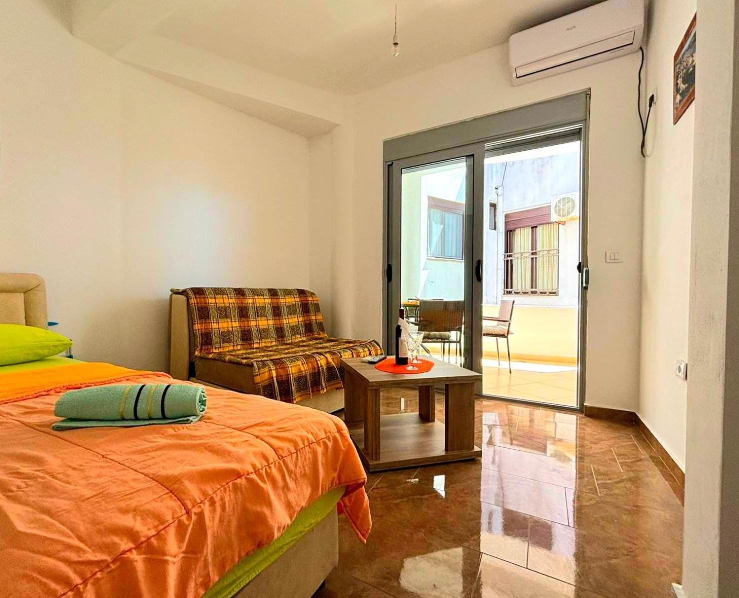 Mala Plaza Apartments Улцинь Екстер'єр фото