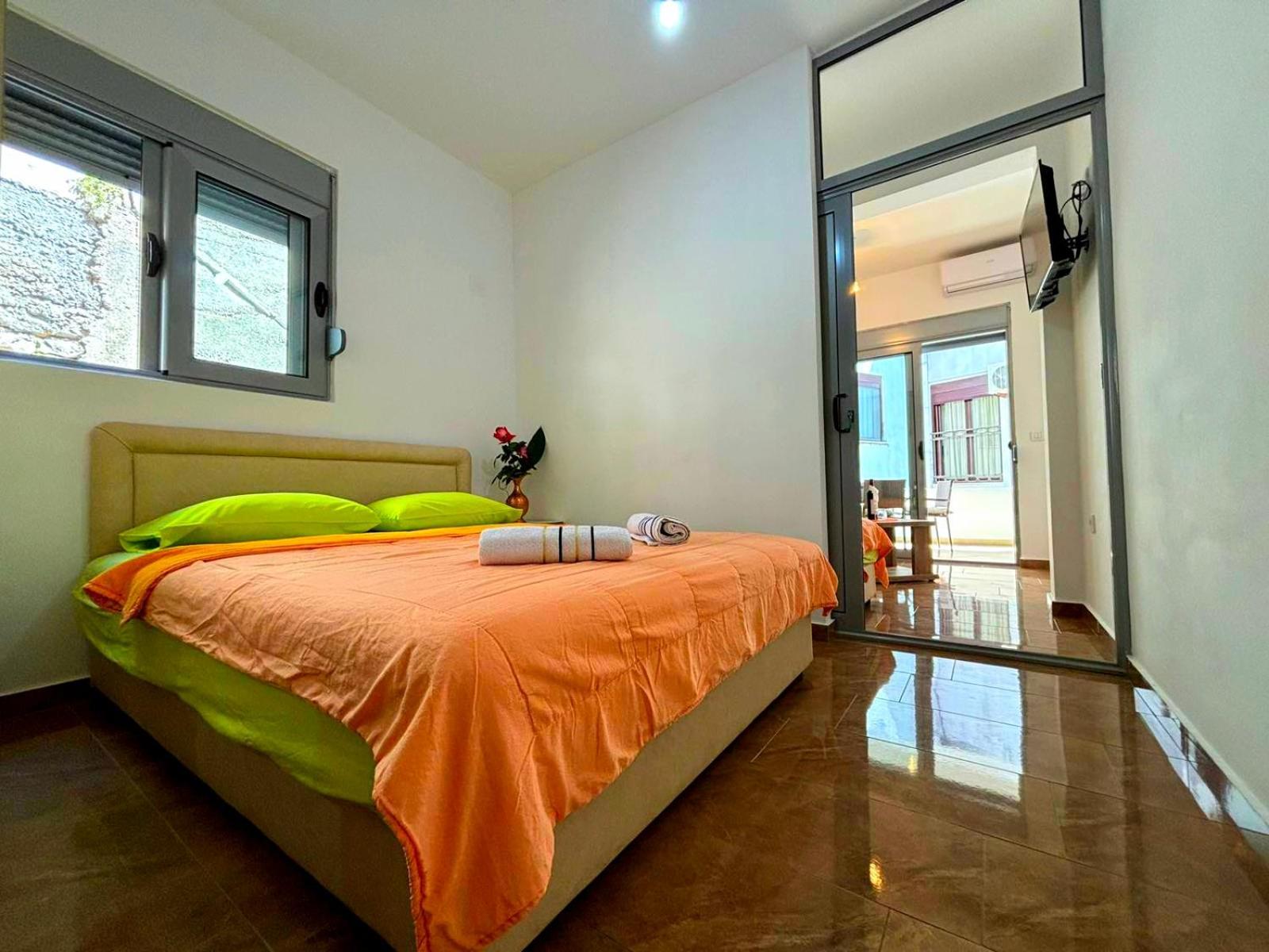 Mala Plaza Apartments Улцинь Екстер'єр фото